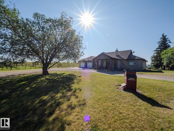 Property Photo: 55415 Highway 777 AB T0E 1V0