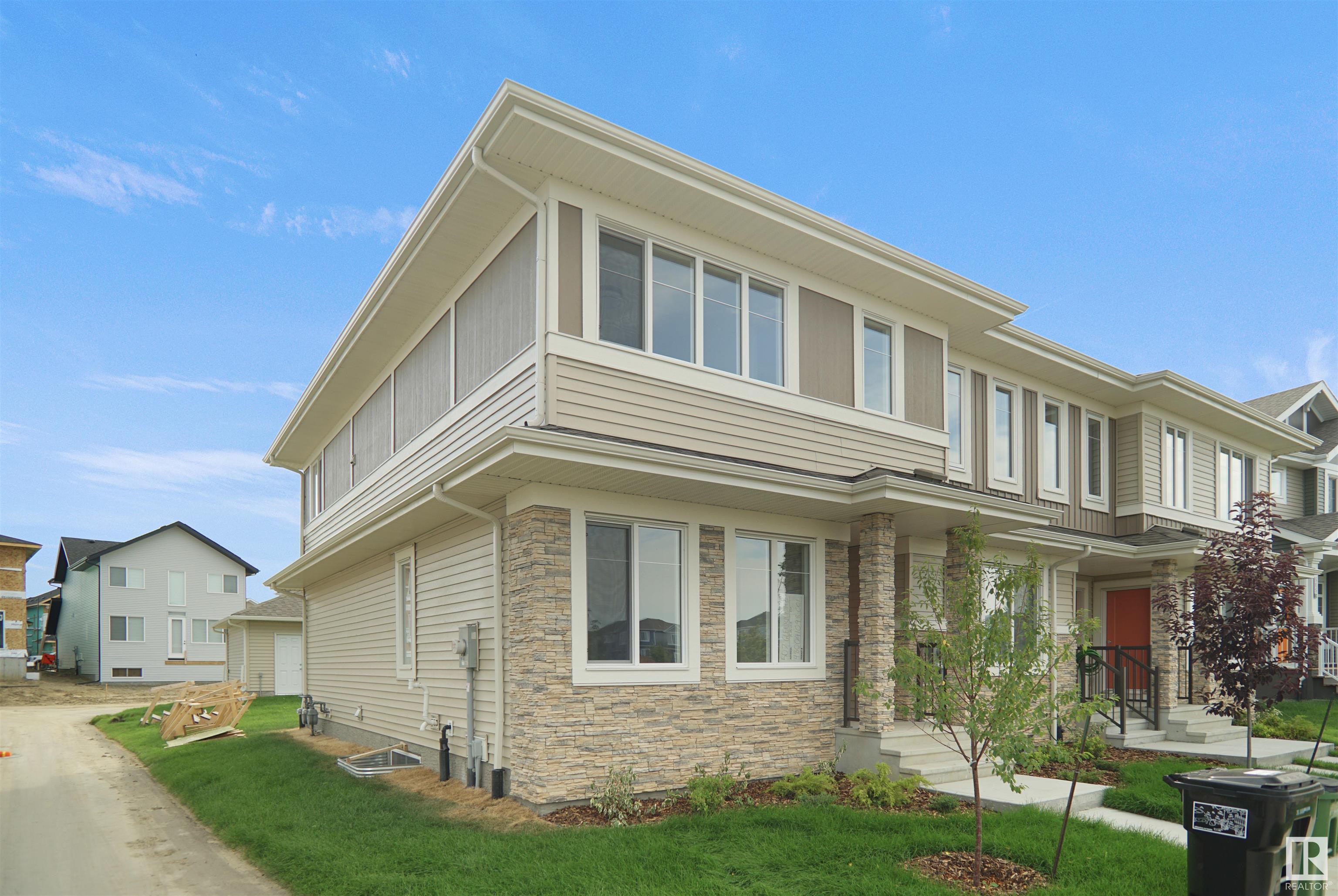 Property Photo:  19447 22 Avenue NW  AB T6M 3J3 