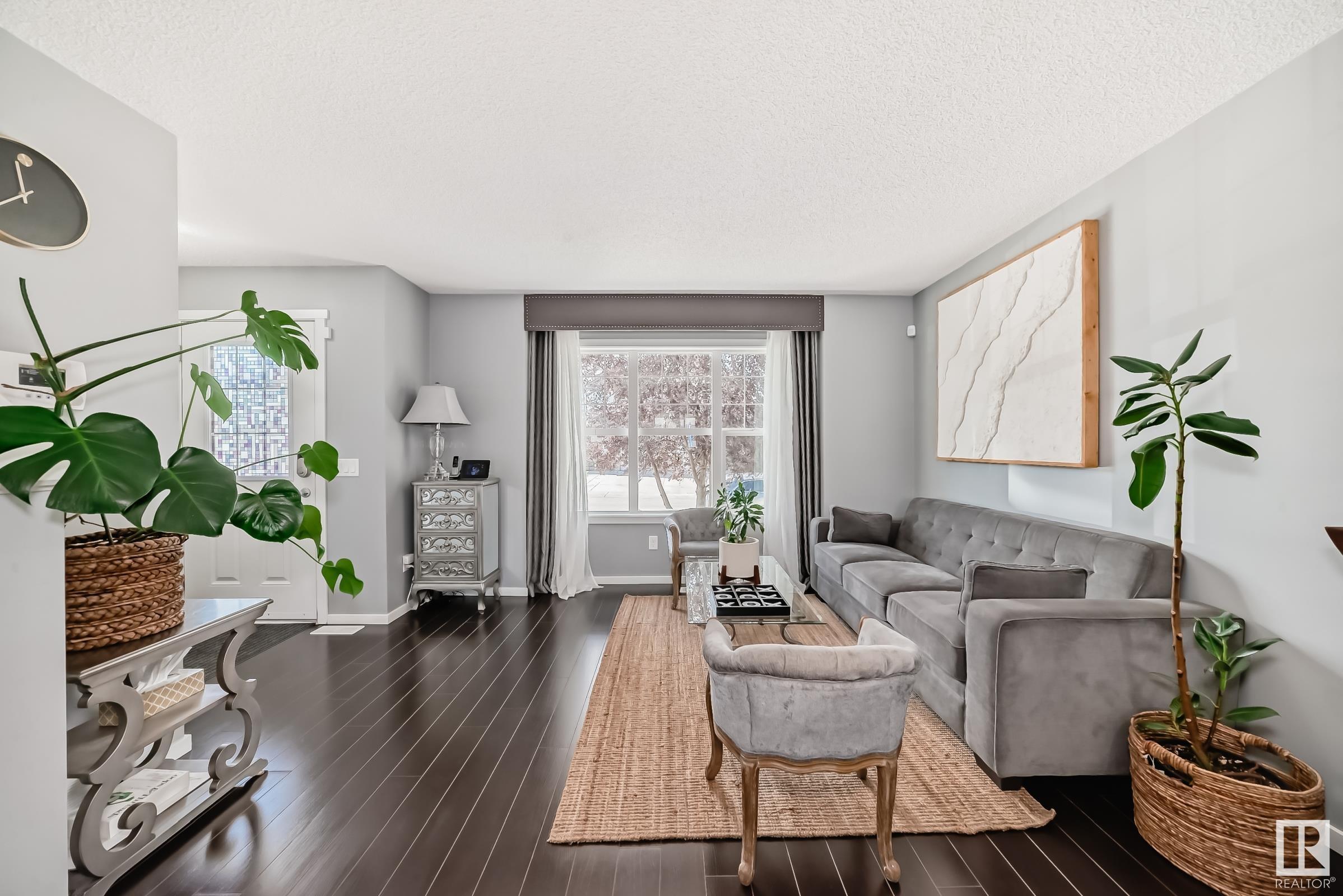 2838 18A Avenue NW  Edmonton AB T6T 0N8 photo
