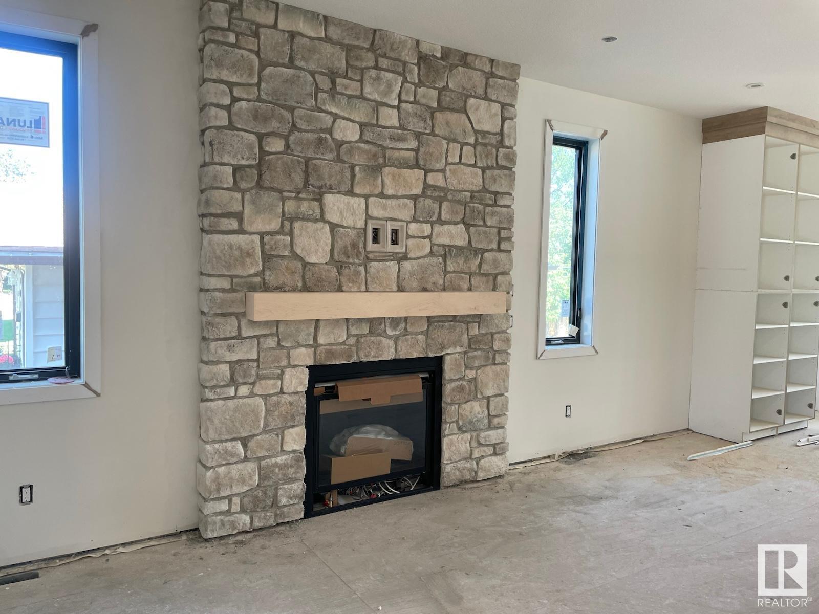 Property Photo:  14711 88 Avenue NW  AB T5R 4J9 