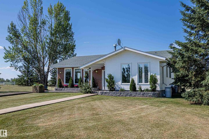 Property Photo: 21341 Twp Road 534 AB T8G 2B2