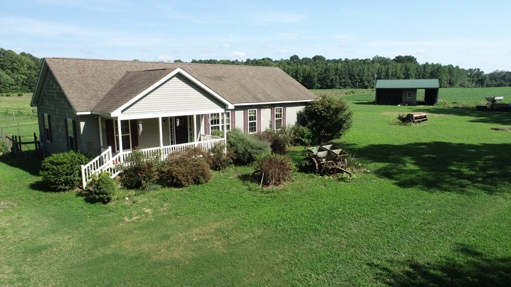 Property Photo:  16398 Pungoteague Rd  VA 23420 