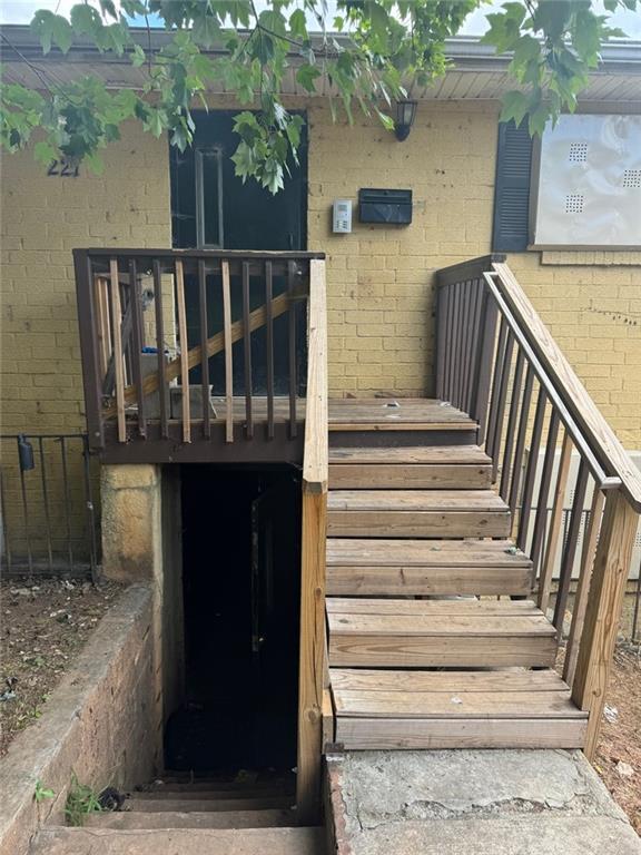 Property Photo:  221 Dodd Avenue SW  GA 30315 