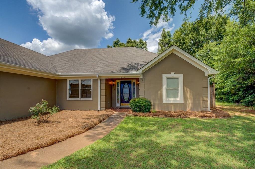 Property Photo: 1615 Clairmont Lane SW GA 30094