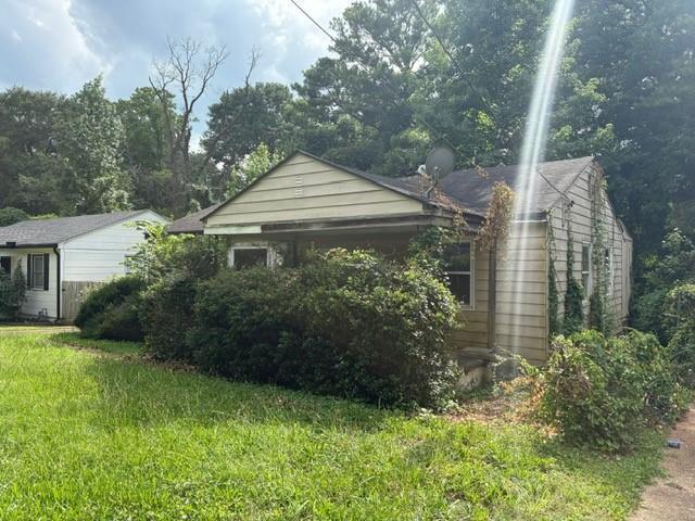 Property Photo: 1239 Kenilworth Drive SW GA 30310