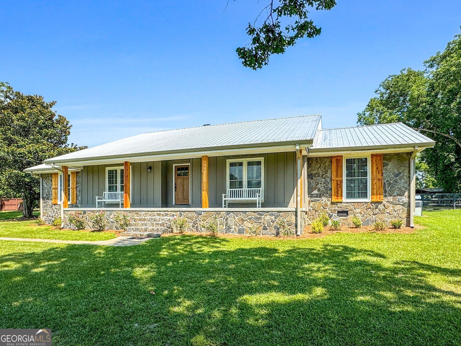 Property Photo: 8272 Old Zebulon Road Road GA 30258