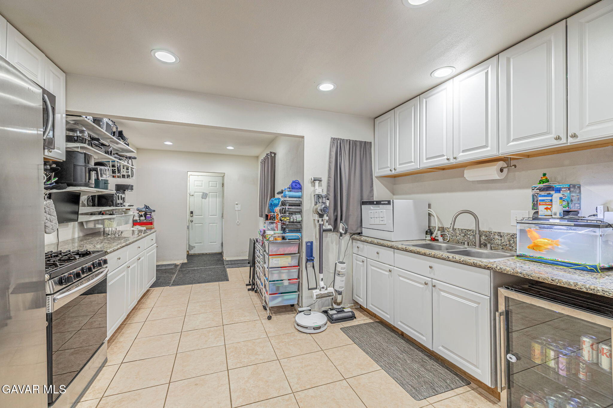 Property Photo:  4716 W Avenue L10  CA 93536 