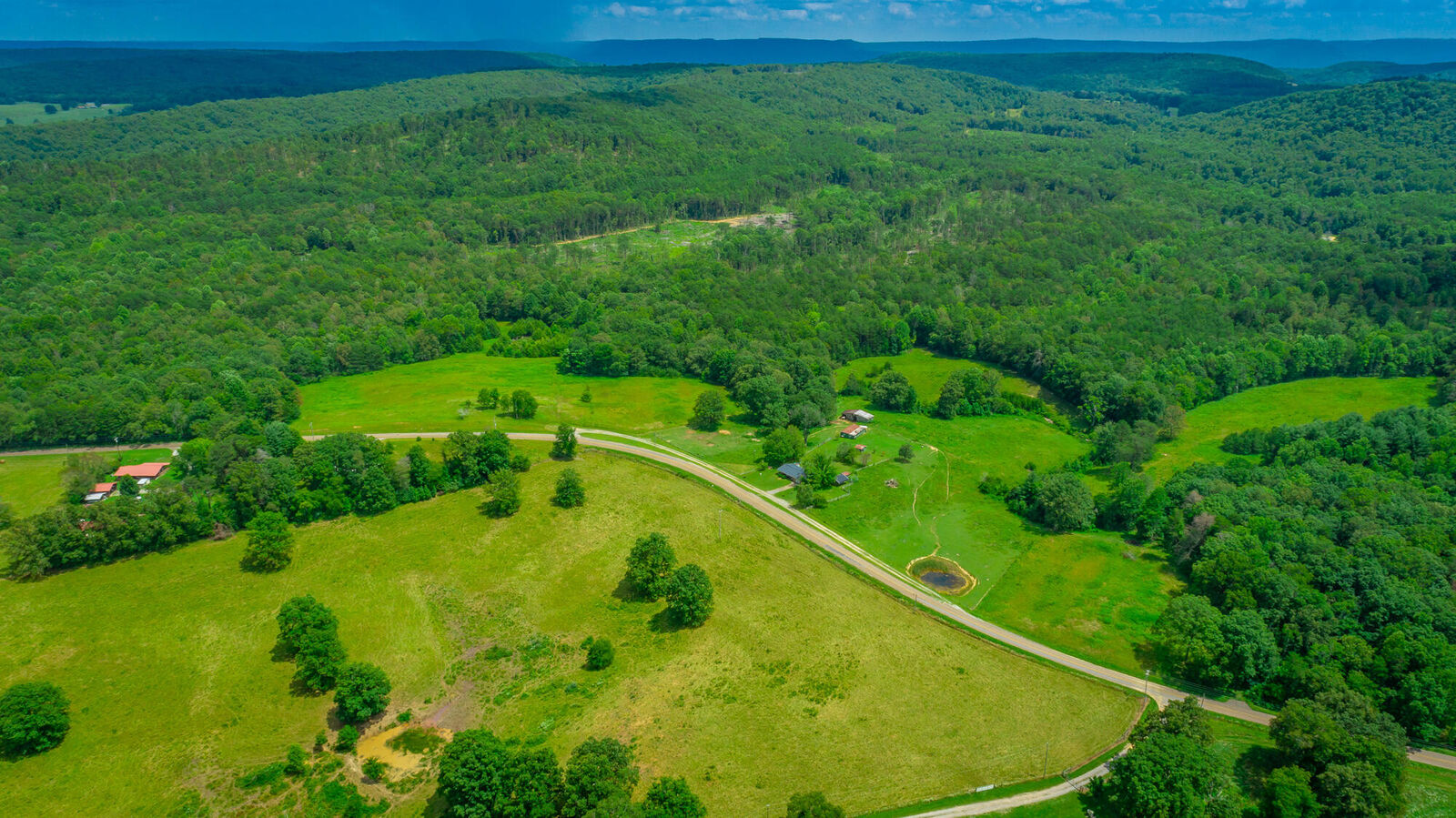 Property Photo: 7782 Brockdell Road TN 37367