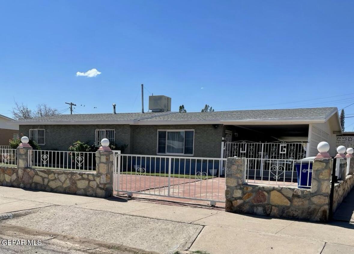 409 Lisbon Street  El Paso TX 79905 photo