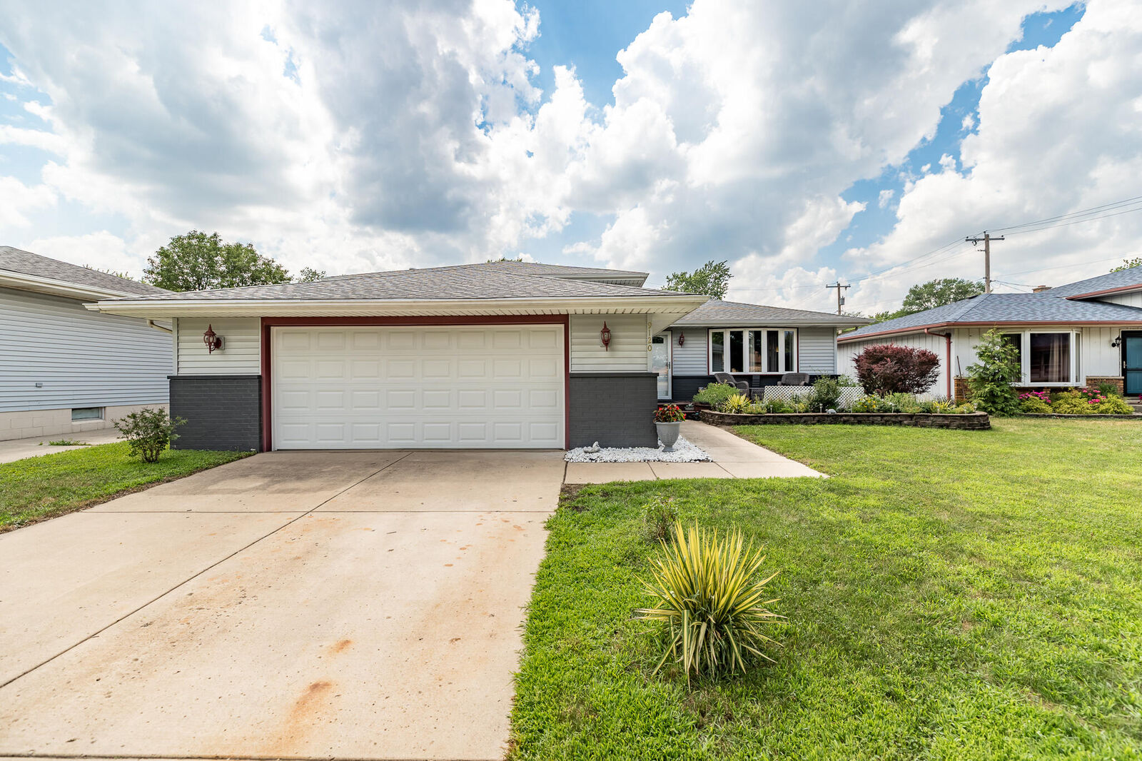 Property Photo:  9120 Southmoor Avenue  IN 46322 
