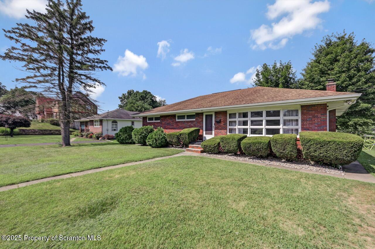 812 Glenwood Road  Old Forge PA 18518 photo
