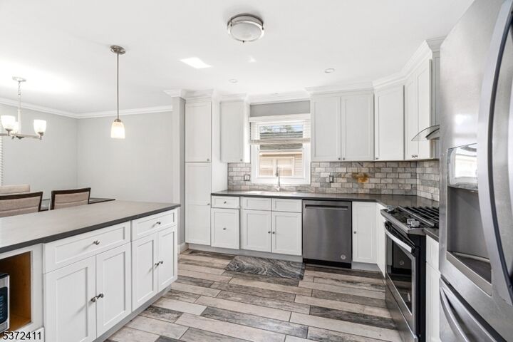 14 Lenox Ave  Green Brook Twp. NJ 08812 photo