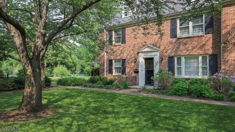 Property Photo:  260 Walnut St 1  NJ 07090 