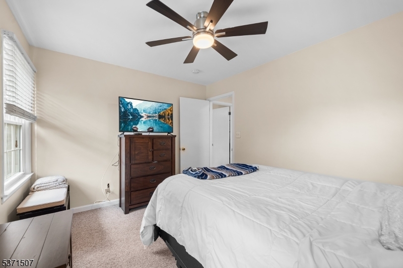Property Photo:  6 Harford Place  NJ 08844 
