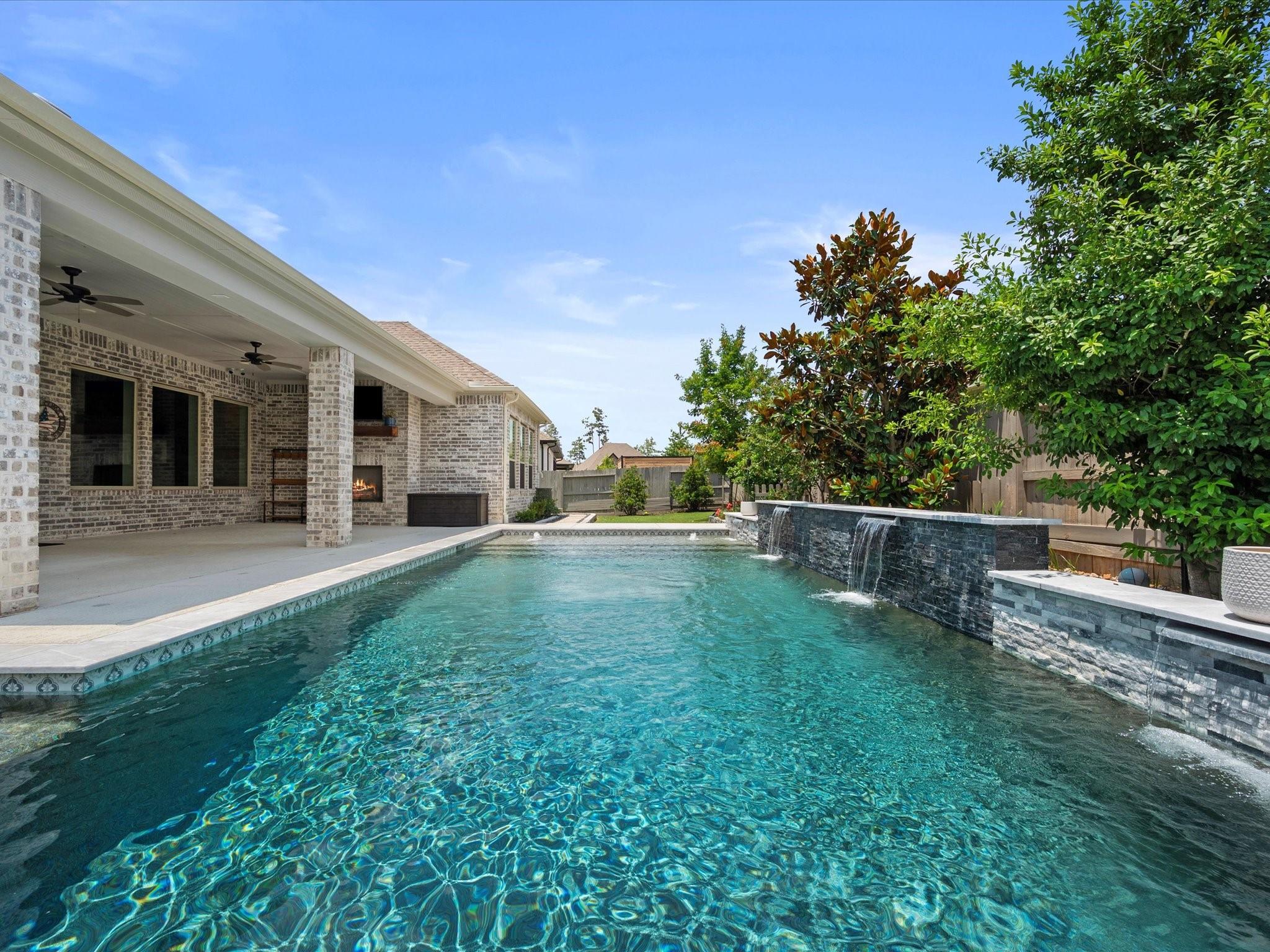 Property Photo: 17511 Autumn Leaves Drive TX 77302