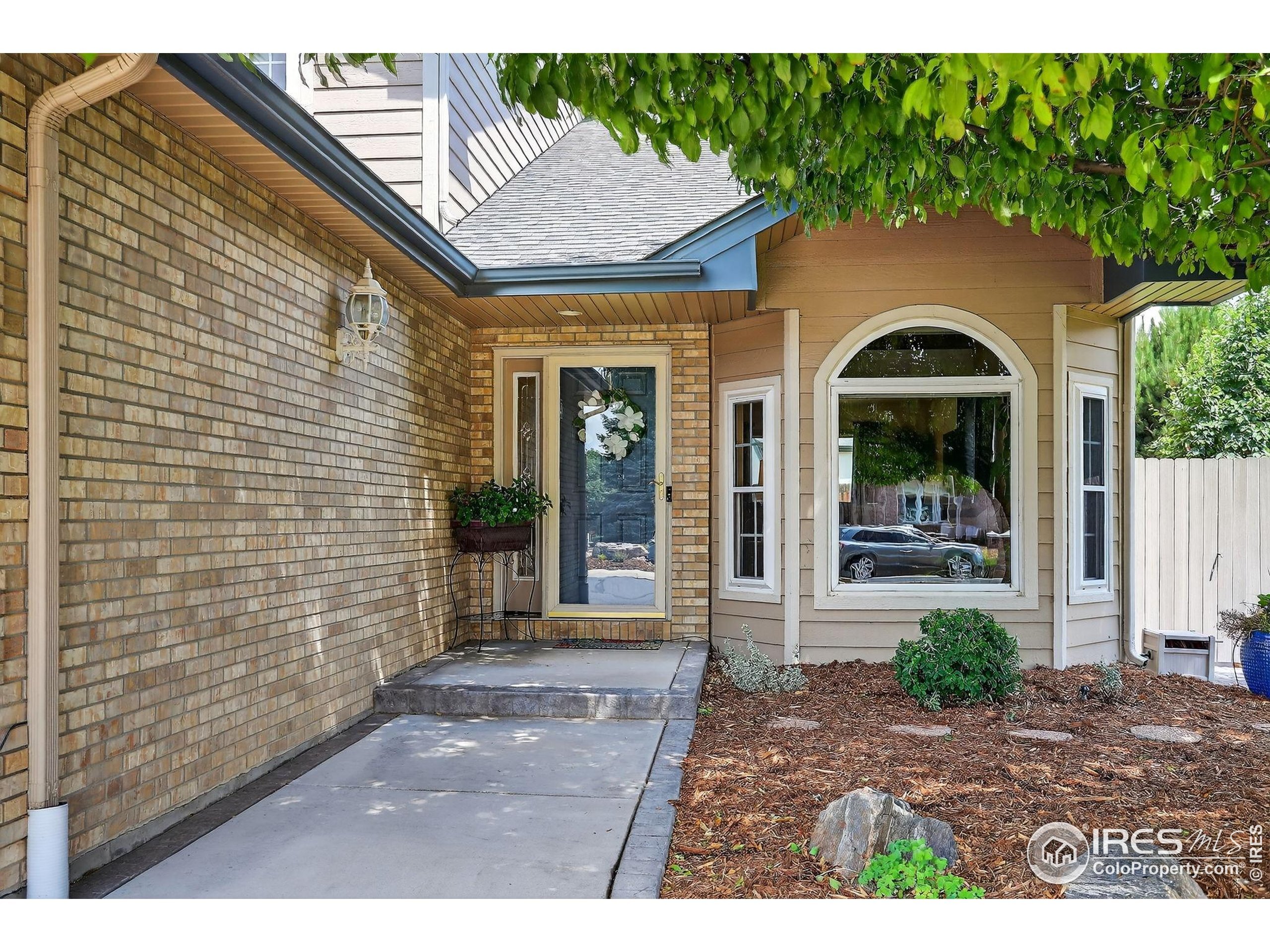 Property Photo: 878 S 14th Ave CO 80601