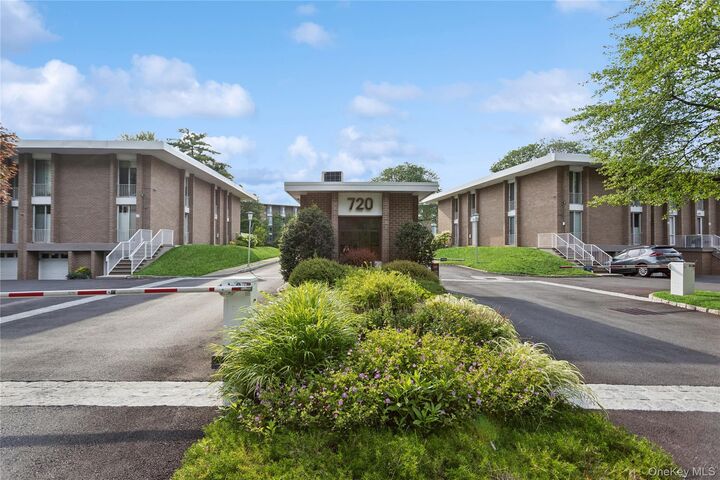 Property Photo:  720 Milton Road #3D West  NY 10580 