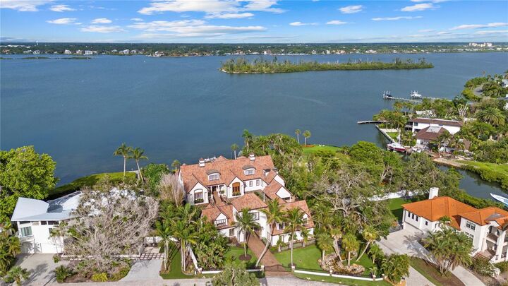 Property Photo: 4315 Mangrove Place FL 34242