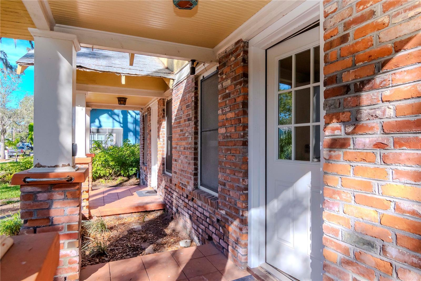 Property Photo: 223 Bath Street FL 34689