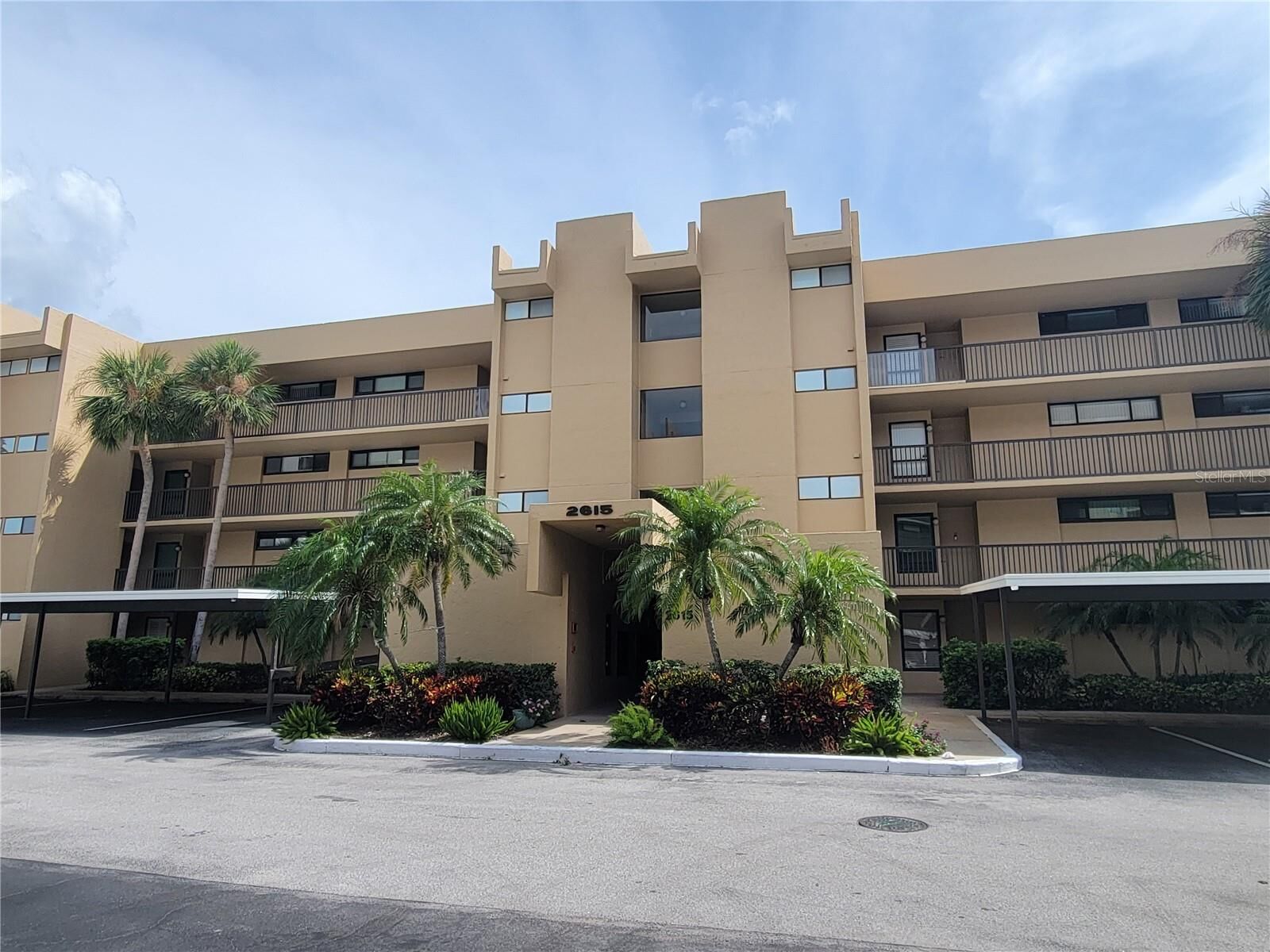 Property Photo:  2615 Cove Cay Drive 401  FL 33760