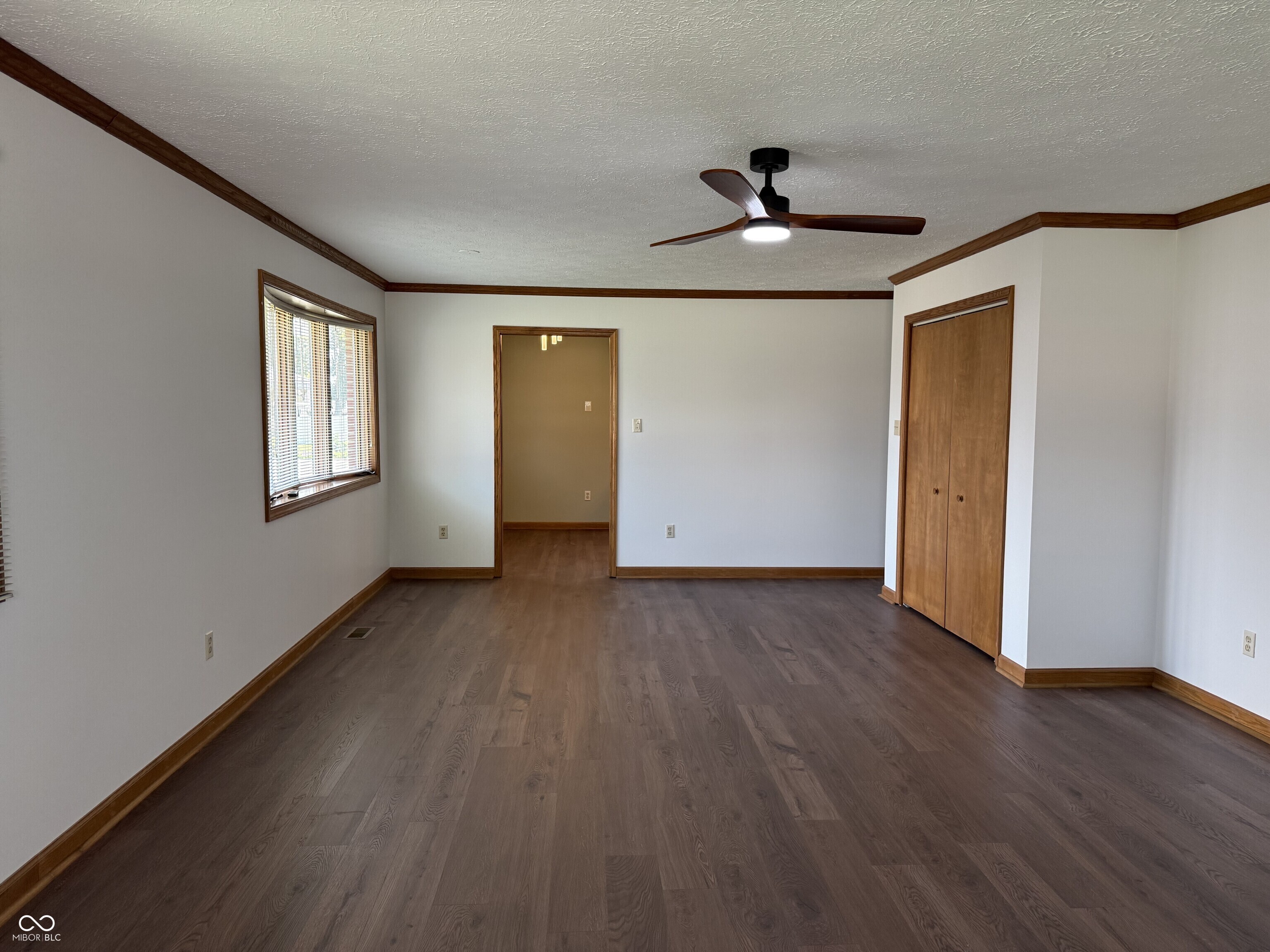 Property Photo:  509 E Main Street  IN 46112 