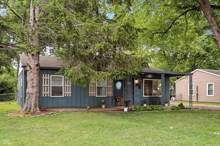 Property Photo: 110 Jordan Drive IN 46131