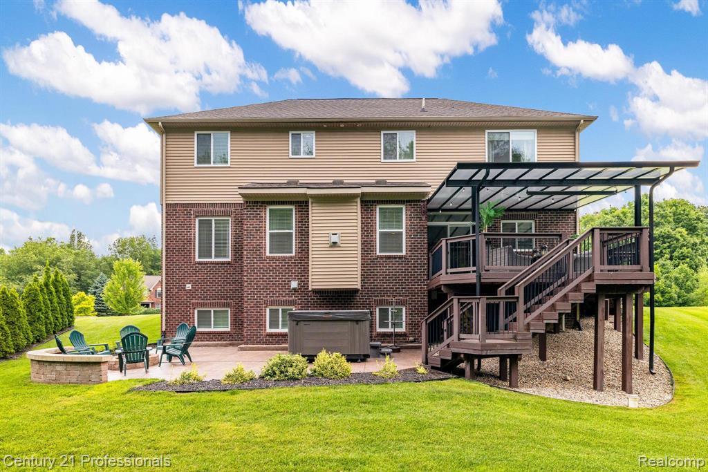 Property Photo: 9754 Windsor Lane MI 48348 1559