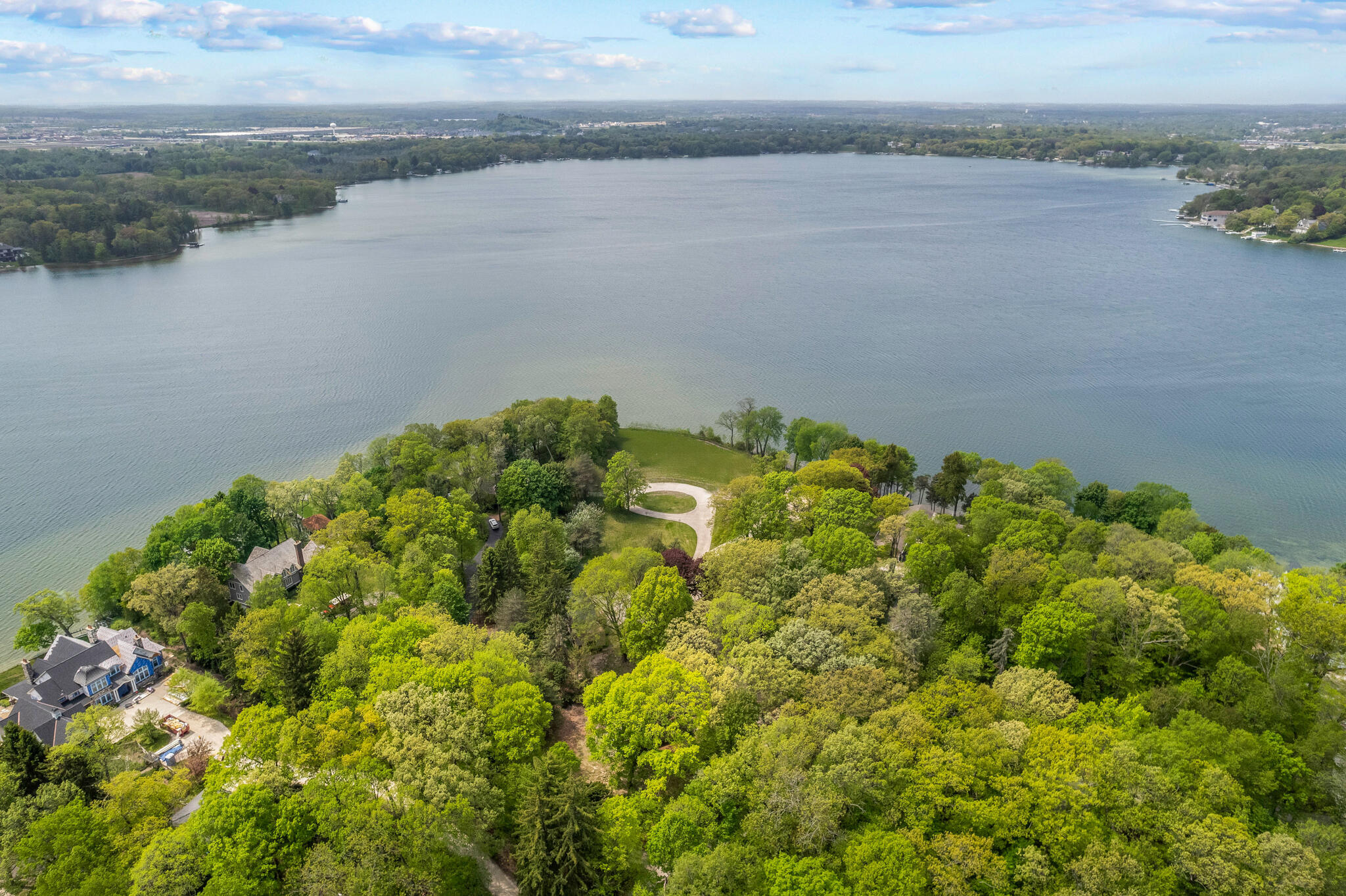 Property Photo:  4545 N Hewitts Point Rd  WI 53066 