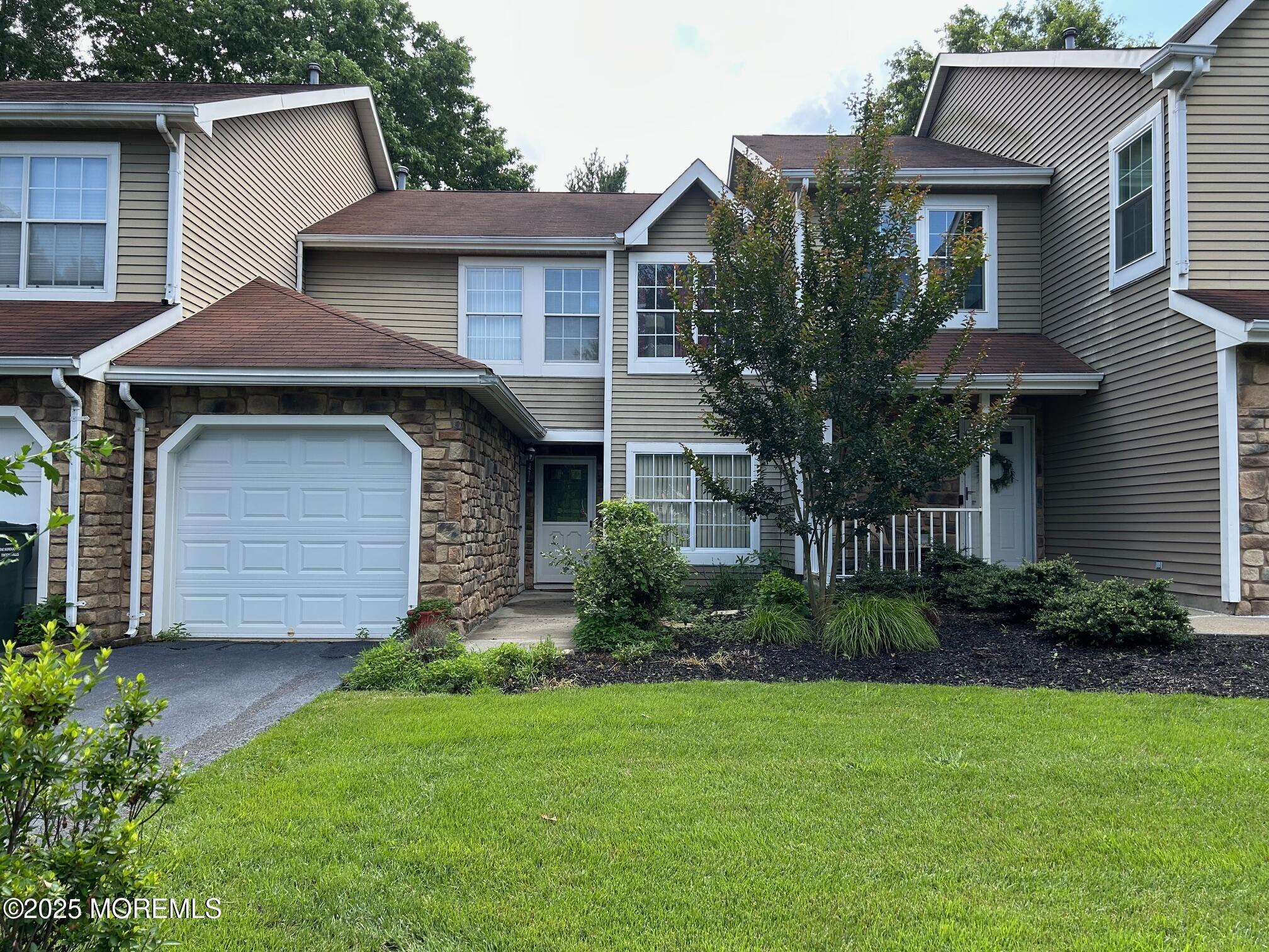 15 Saddle Court  Tinton Falls NJ 07753 photo