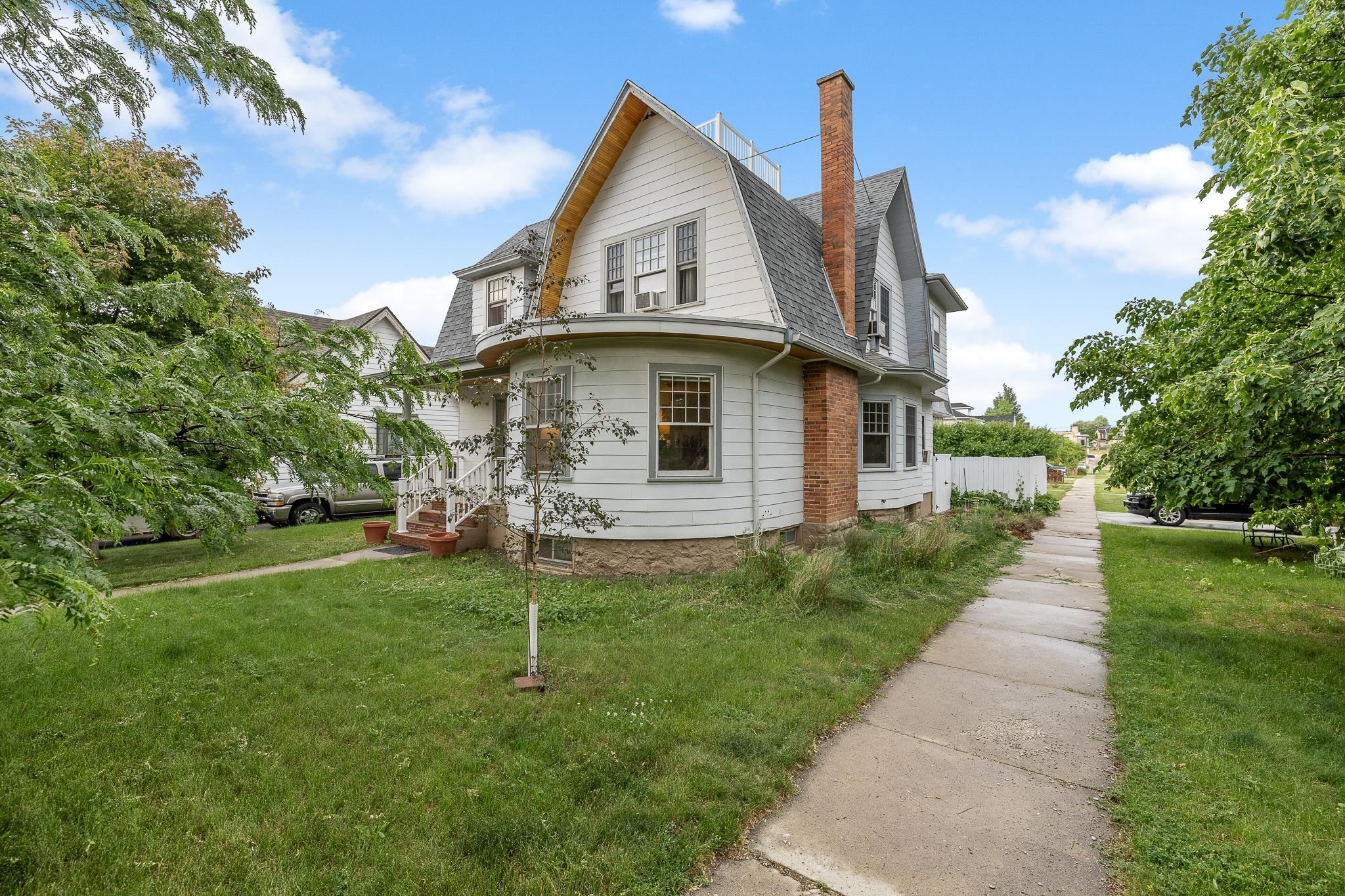 Property Photo:  1016 West Boulevard  SD 57701 