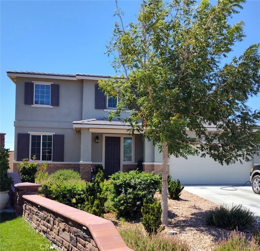 Property Photo:  45133 44th Street W  CA 93536 