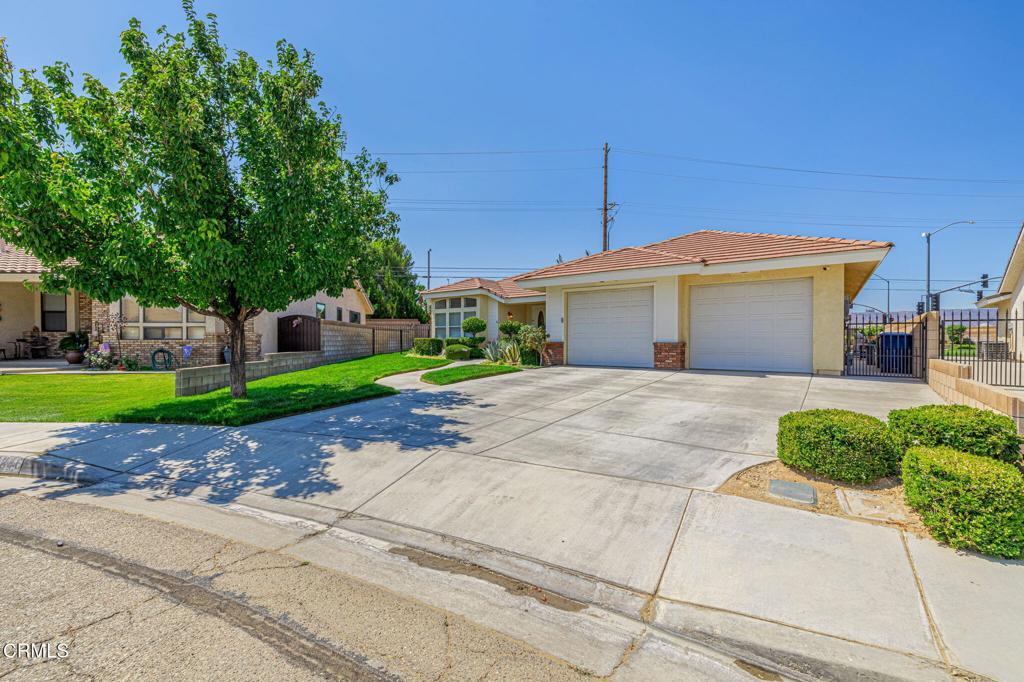 Property Photo: 3846 Spice Street CA 93536