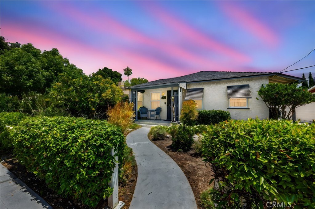 Property Photo:  437 N Center Street  CA 92866 