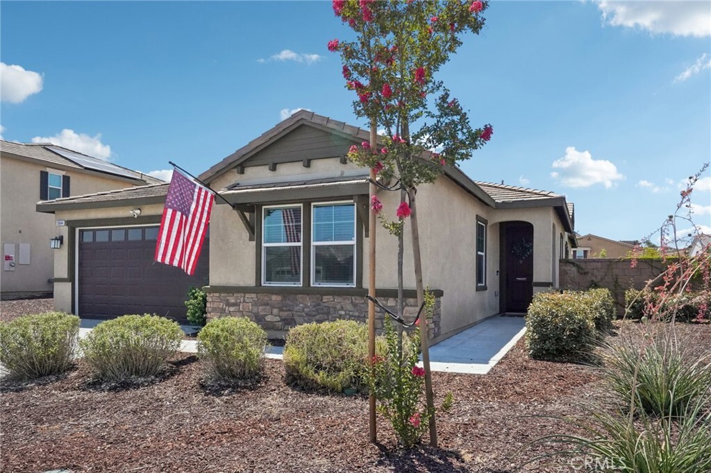 Property Photo: 26644 Dior Court CA 92585