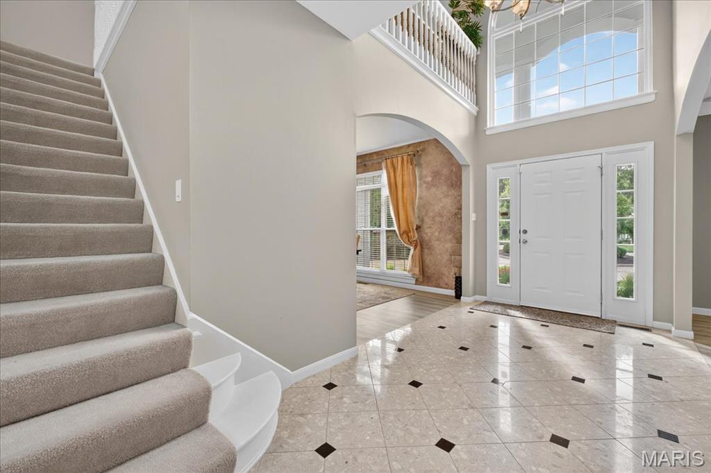 Property Photo:  17600 Gardenview Manor Circle  MO 63038 