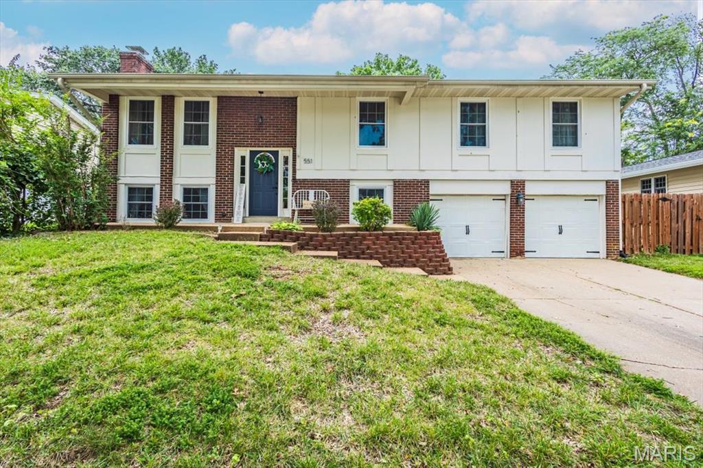 Property Photo:  551 Braebridge Road  MO 63021 