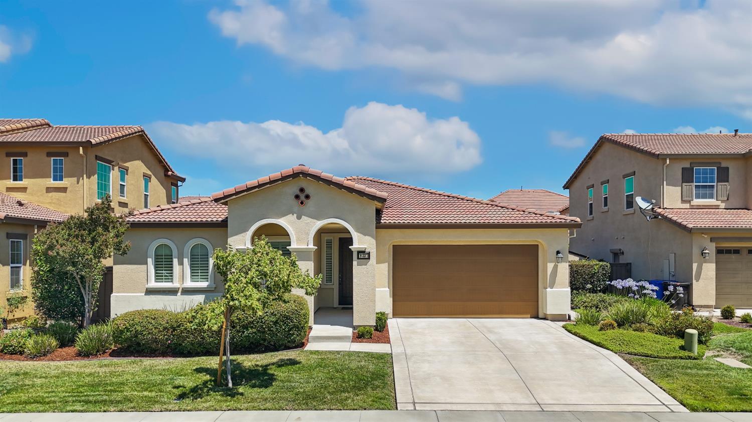 8337 Columbo Circle  Elk Grove CA 95757 photo
