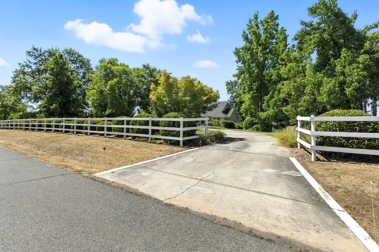 Property Photo: 12700 Shorthorn Road CA 95693
