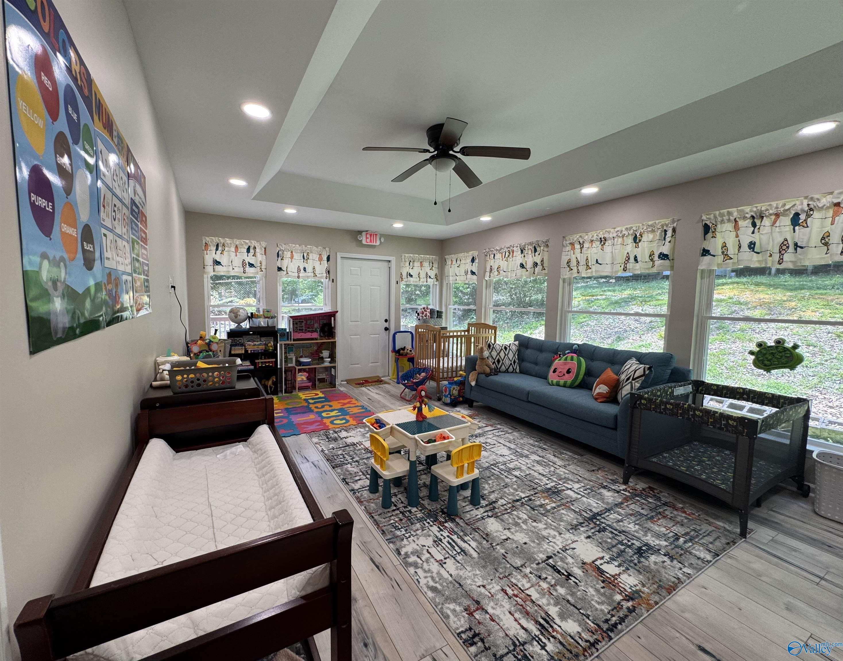 Property Photo:  1405 Hoke Street  AL 35903 