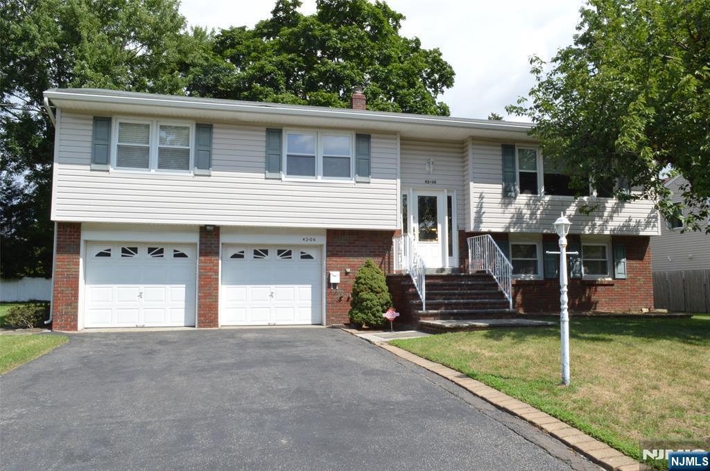 42-06 Naugle Drive  Fair Lawn NJ 07410 photo