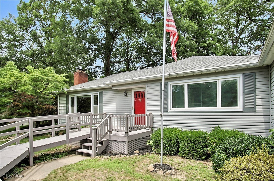 Property Photo:  621 Garden Road  OH 43701 