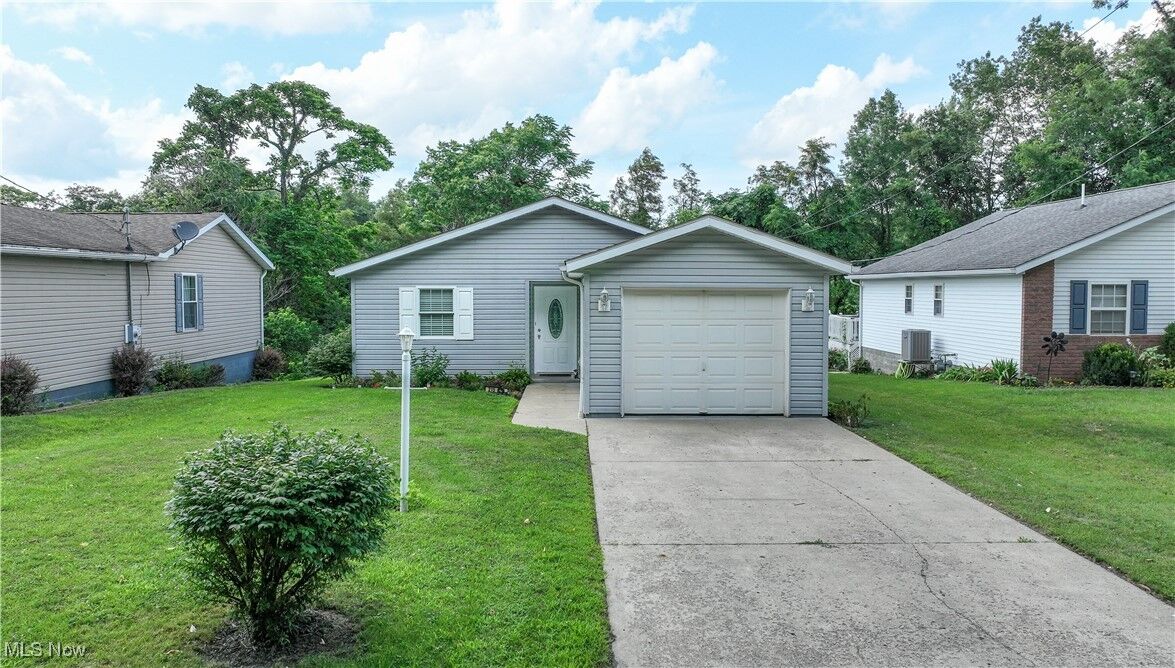 Property Photo:  215 Railroad Street  OH 43713 