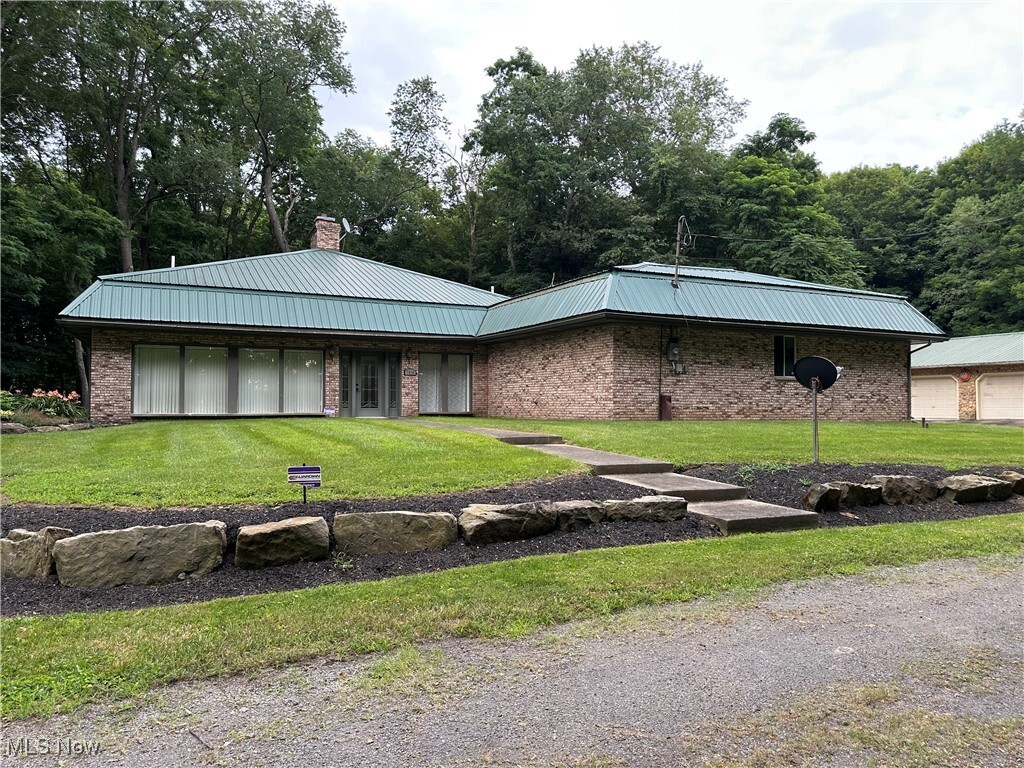 Property Photo:  7434 Fenton Road N  OH 44450 