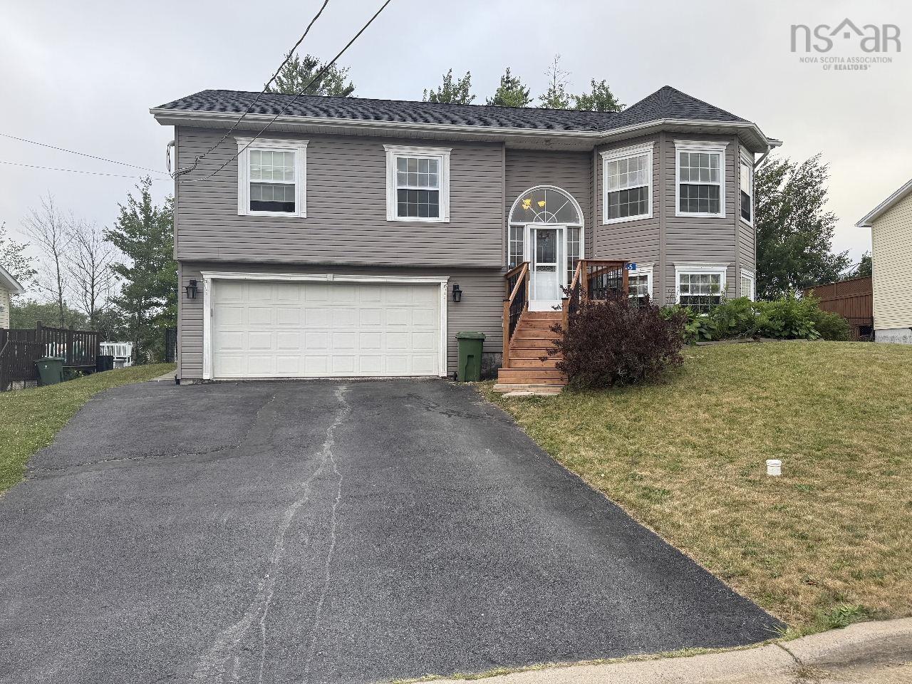 Property Photo: 5 Lillian Court NS B2S 0A2