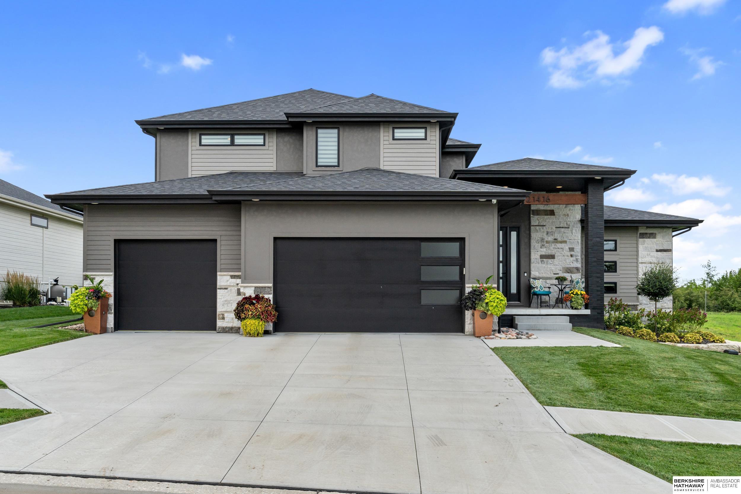 Property Photo: 21416 Grover Street NE 68022