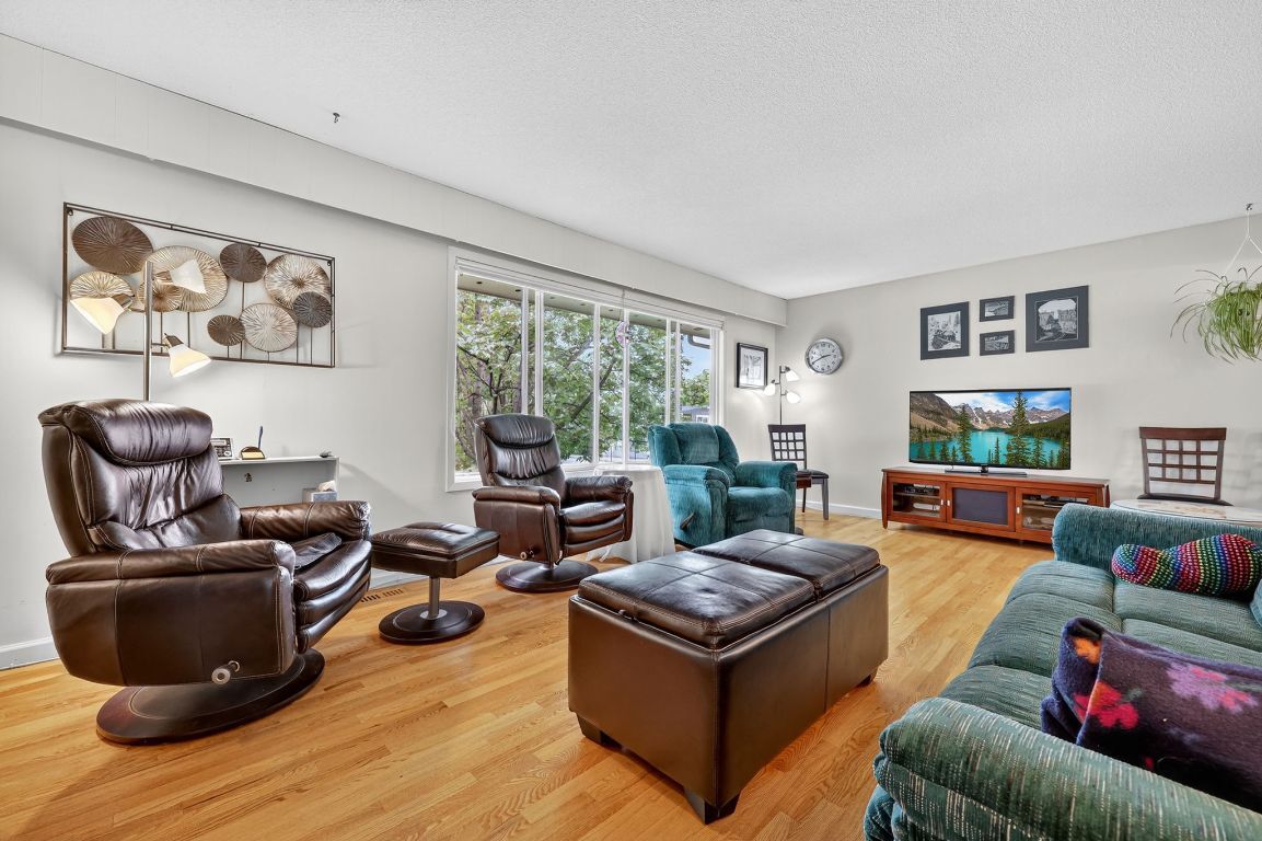 Property Photo: 1498 Lombardy Square BC V1Y 3S7
