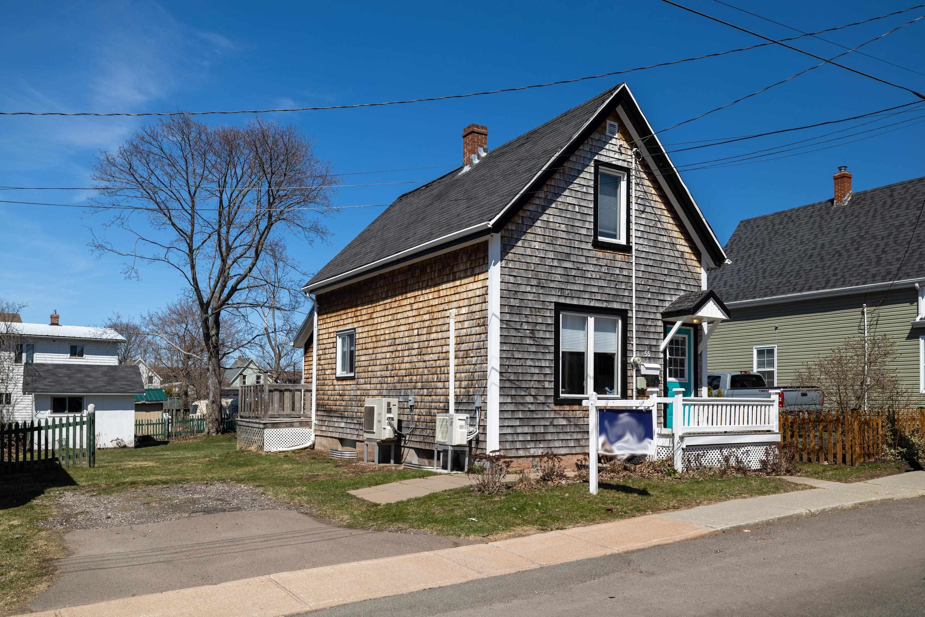 Property Photo:  55 Douglas Street  PE C1A 2J4 