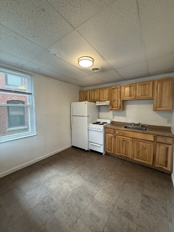 Property Photo:  100 River St B  MA 01830 