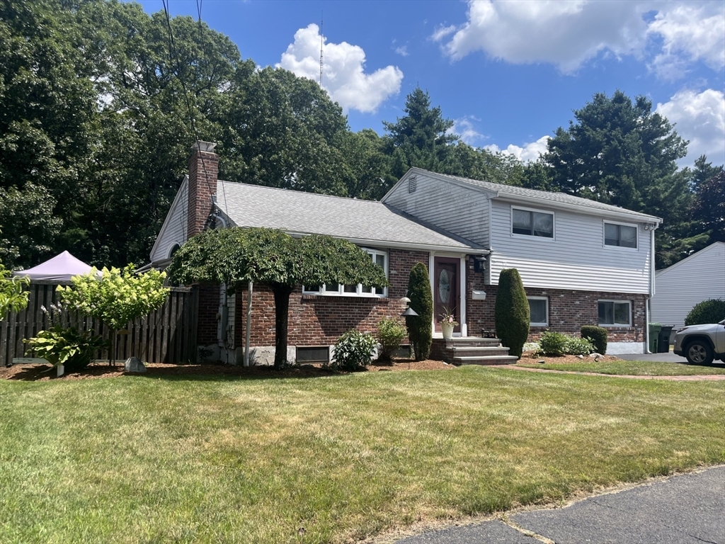 92 Noanett Road  Needham MA 02492 photo