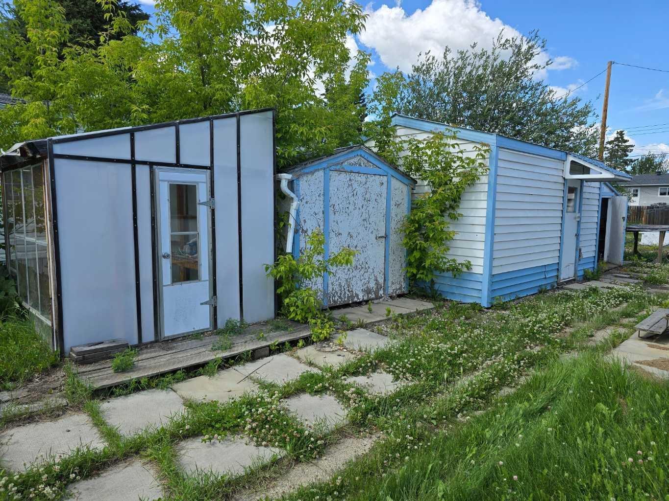 Property Photo: 25 Huston Drive AB T0H 1W0